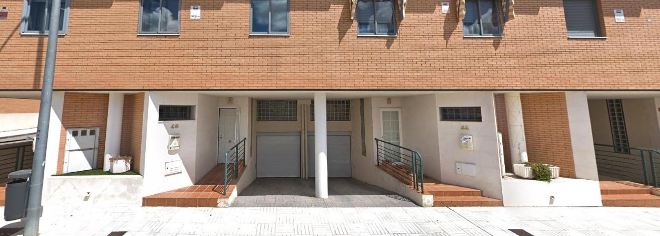 Operación de deuda residencial · Chalet adosado en San Agustín del Guadalix. © Google.
