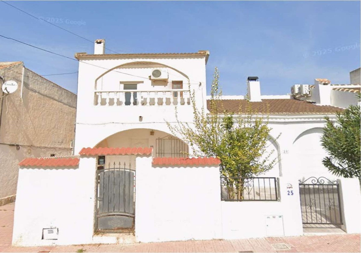 Inmueble asociado al crédito de Benijófar. Fotografía del catálogo, © Google.